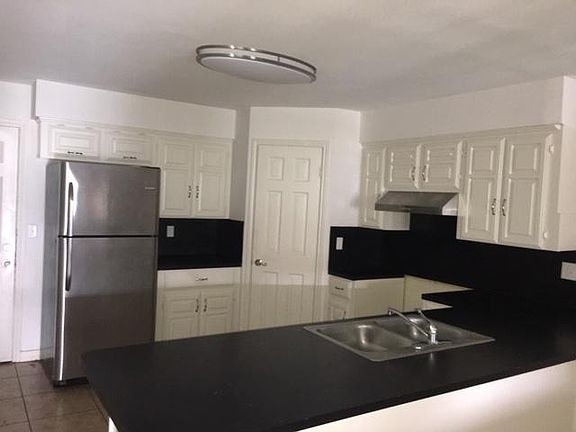5th image of 308 Hidden Valley Dr #23
