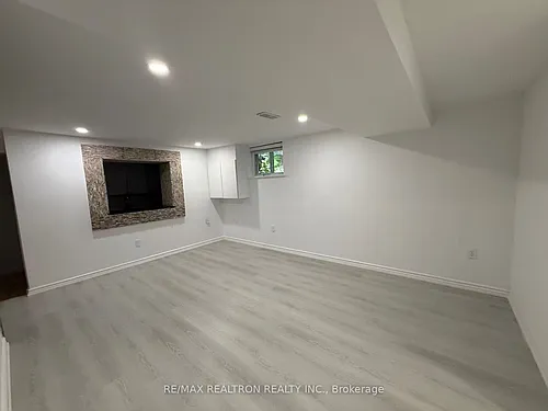 223 Pleasant Ave #BASEMENT Photo 1