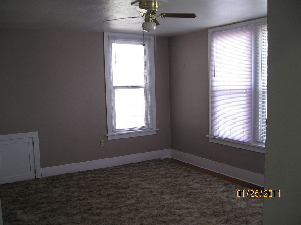 2nd image of 30 E Birch St APT 5