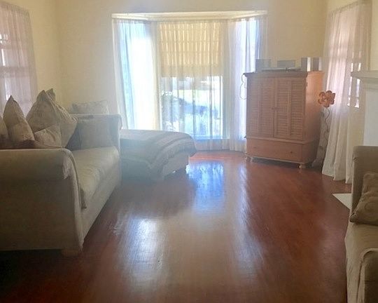2nd image of 1123 W 84th Pl