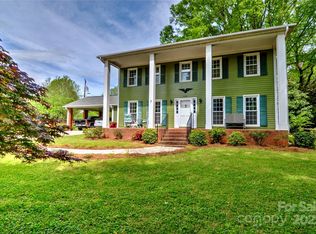 3400 Tracelake Dr, Matthews, NC 28105