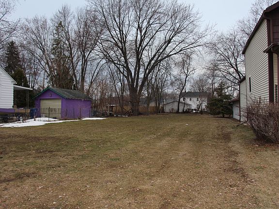 2nd image of 432 Abrams St