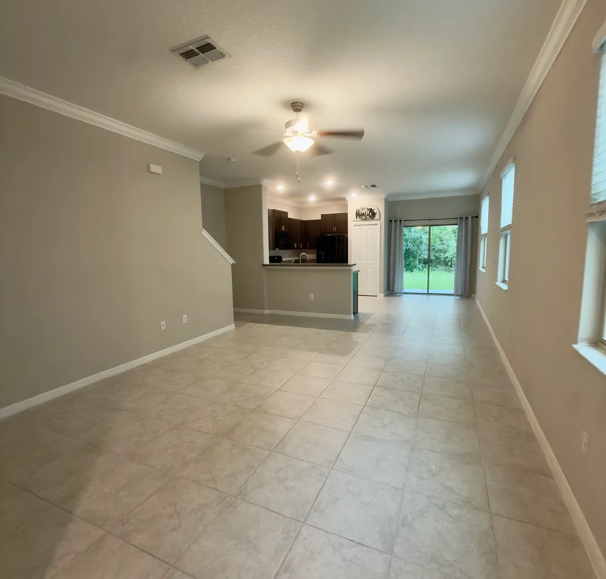 2 bed, 2.5 bath, 1541 sqft, $2,100 — Photo 4