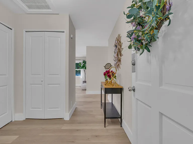 4 Twig Ct — Photo 30