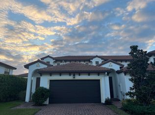 7852 Bristol Cir, Naples, FL 34120