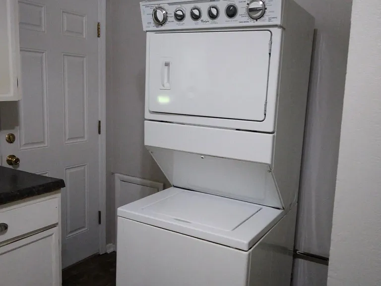 2618 SW Clay St — Photo 17