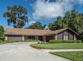 2108 Arbor Oaks Dr, Valrico, FL 33594