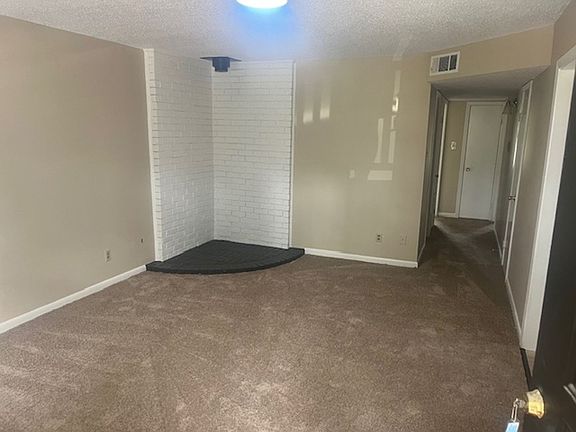 4th image of 5 Pinewood Ct #5C