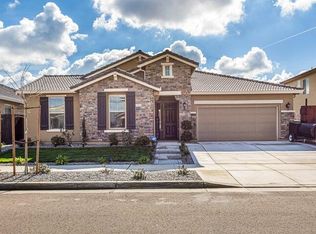1525 W Tyler Ct, Visalia, CA 93291