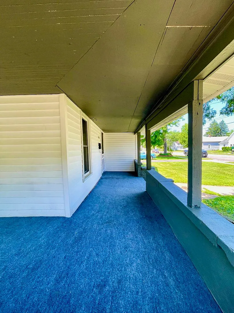 640 Lee St — Photo 3