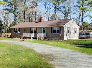 105 Grannys Bar Rd, Hague, VA 22469