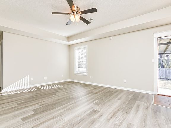 3rd image of 239 Timberlake Dr