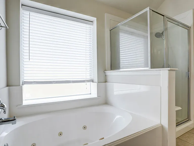 7605 Waterlilly Ln — Photo 13