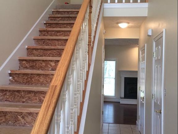 4th image of 103 Vienna Dr #103