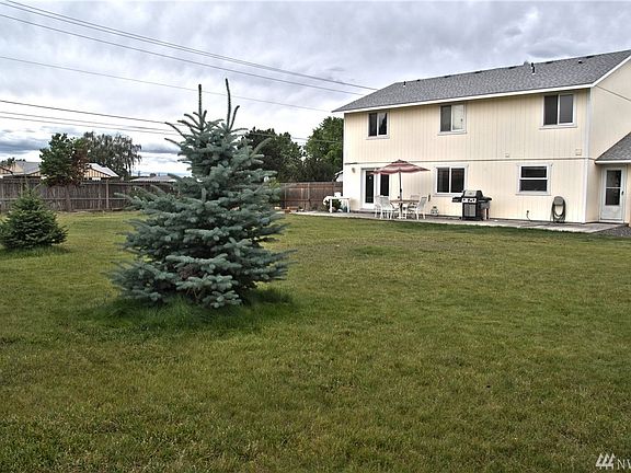 3rd image of 410 N Macbeth Ave