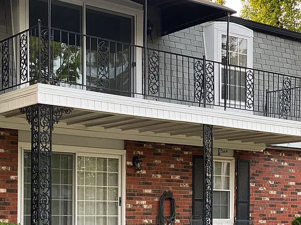 1669 Mayenne Ct Unit 16-327, Saint Louis, MO 63125