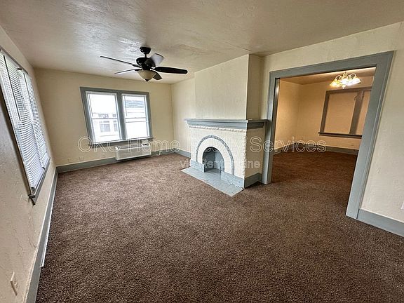 2nd image of 2114 Glen Ellyn St