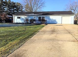 1952 Essex Dr, Brunswick, OH 44212