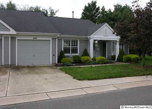 1st image of 1176 Thornbury Lane #B