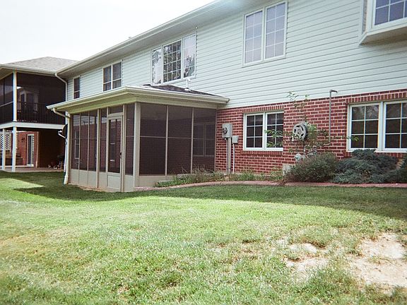 screened-in-porch east side