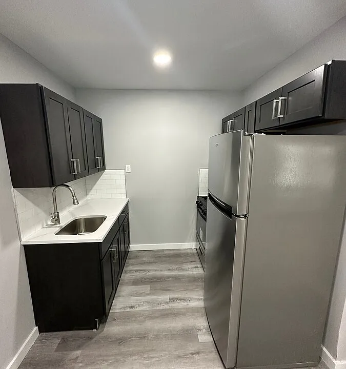 625 E Vernon Rd #1B