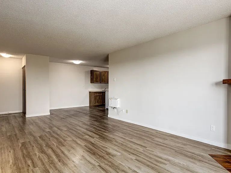 305 Fietz St — Photo 11
