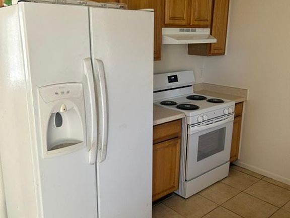 3rd image of 658 N 94TH Place #658 N.