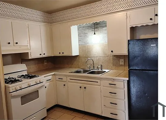 3204 N Macarthur Blvd #4 — Photo 2