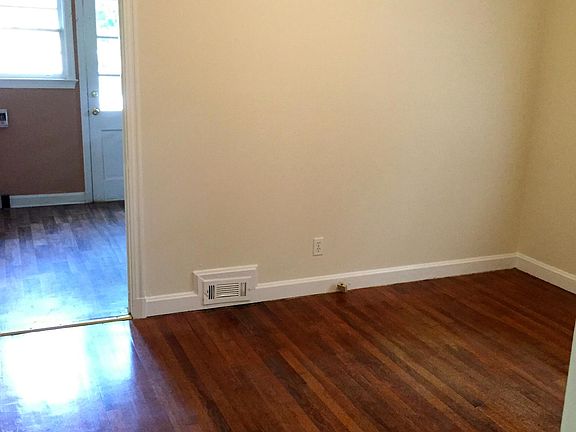 5th image of 1020 Lindbergh Dr NE