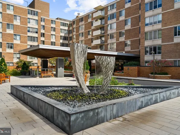 2939 Van Ness St NW APT 308, Washington, DC 20008