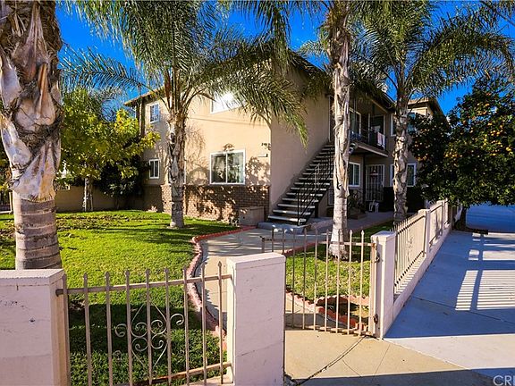 2nd image of 13805 Victory Blvd