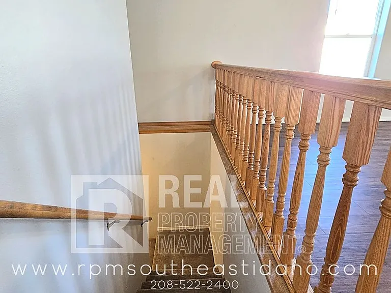 2801 E Chasewood Dr — Photo 9
