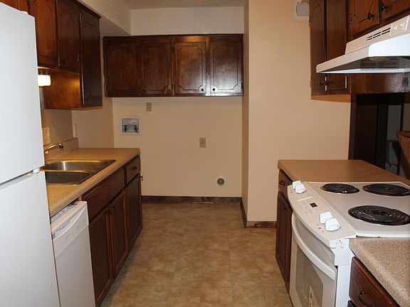 Spacious kitchen newly remodeled