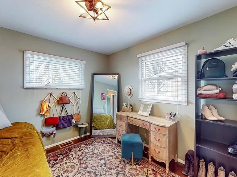 1139 Valley Dr NW — Photo 12