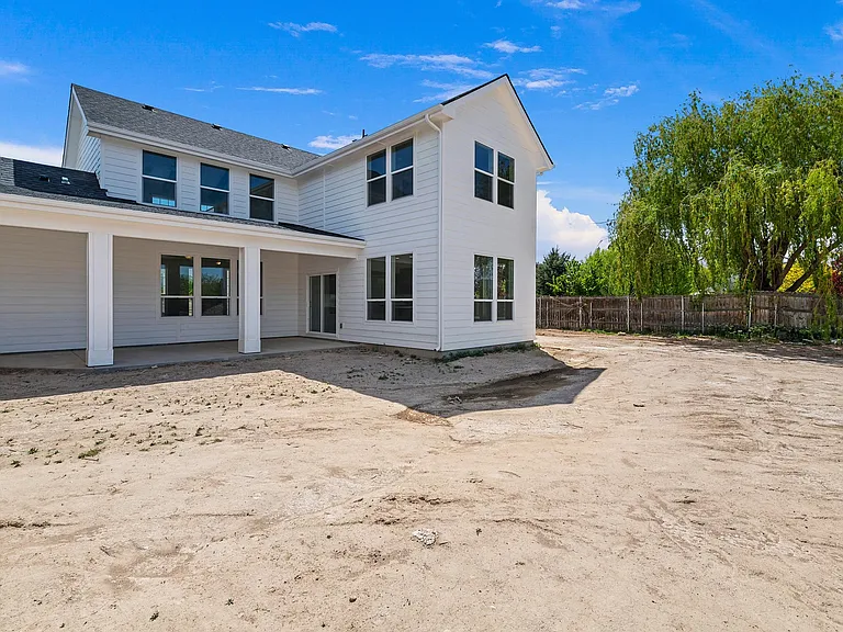 1724 W Iowa Ave — Photo 6
