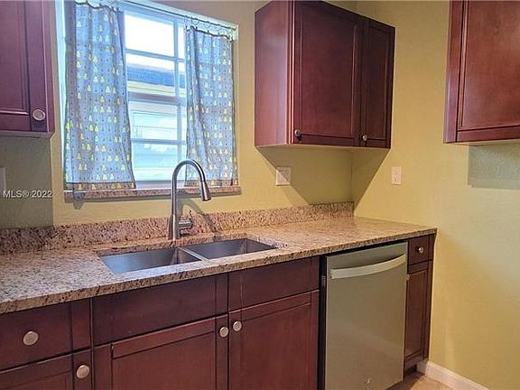 4th image of 5829 Grant St #5829
