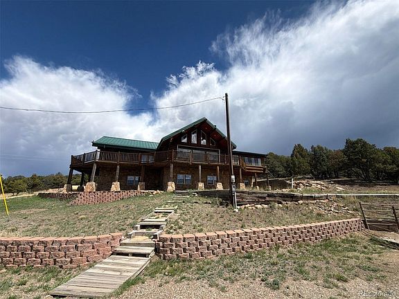 3rd image of 1035 Spanish Peaks Drive