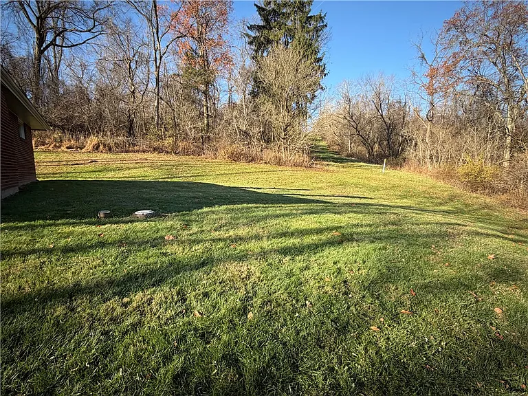 123B Hidden Valley Rd — Photo 4
