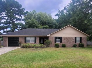 100 E Red Fox Ct, Midway, GA 31320