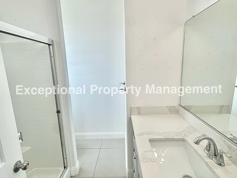 16265 Plum St — Photo 8