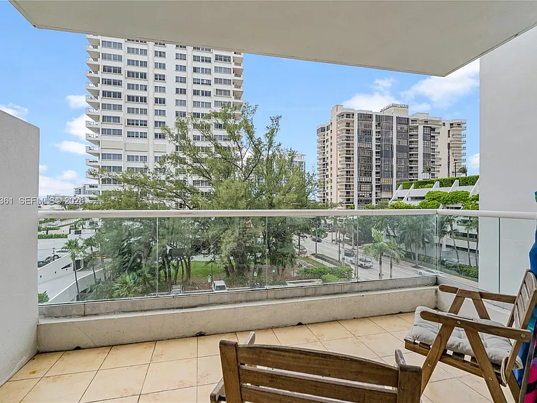6362 Collins Ave #503 — Photo 17