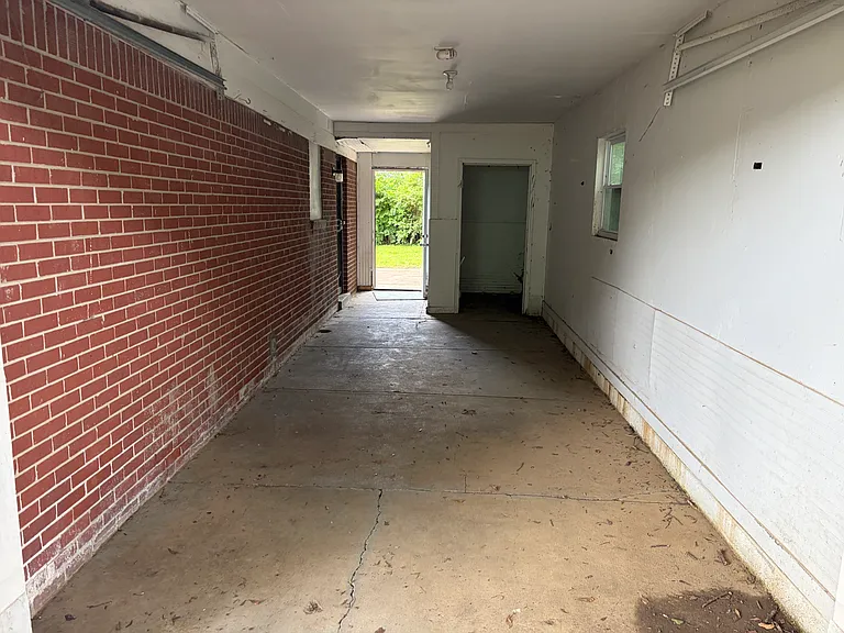 812 Leacrest Ave — Photo 10
