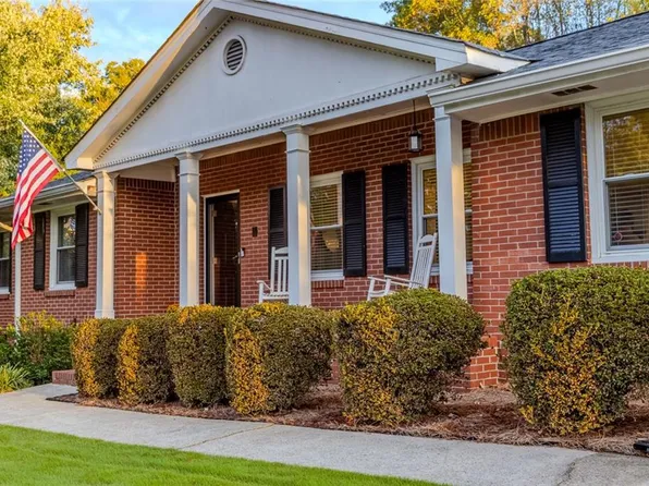 317 Highview Dr SE, Smyrna, GA 30082