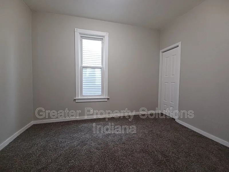 3 bed, 1.0 bath, $1,850 — Photo 4