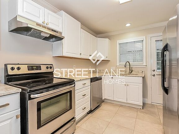 4th image of 276 McIntosh Ave