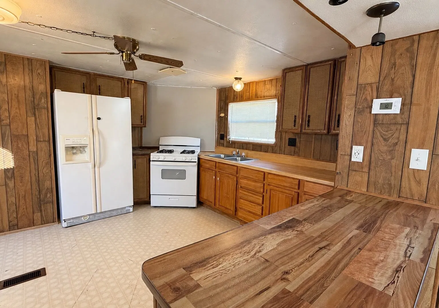 2 bed 1 bath; near Dyess — Photo 4