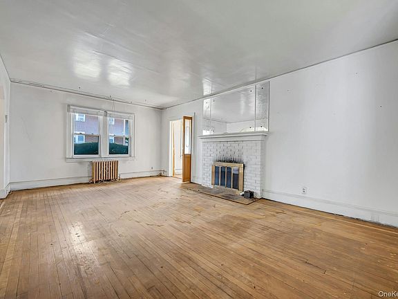 4th image of 402 Hancock Avenue