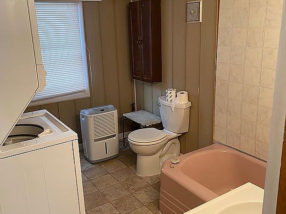 Bathroom & Laundry Unit