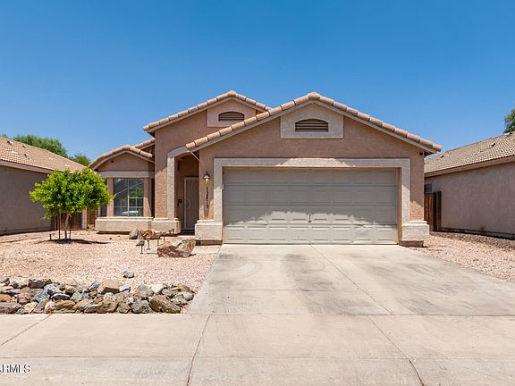 3rd image of 12810 W VOLTAIRE Avenue