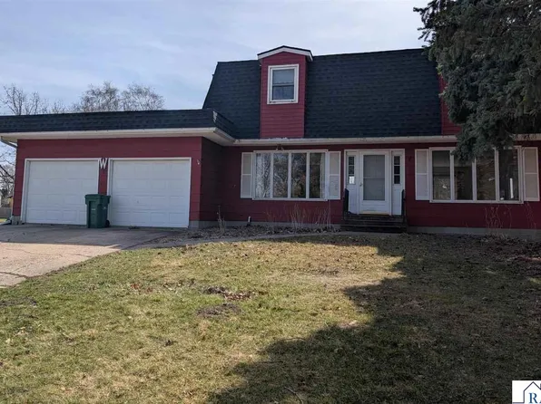 317 W Allyn St, Janesville, MN 56048